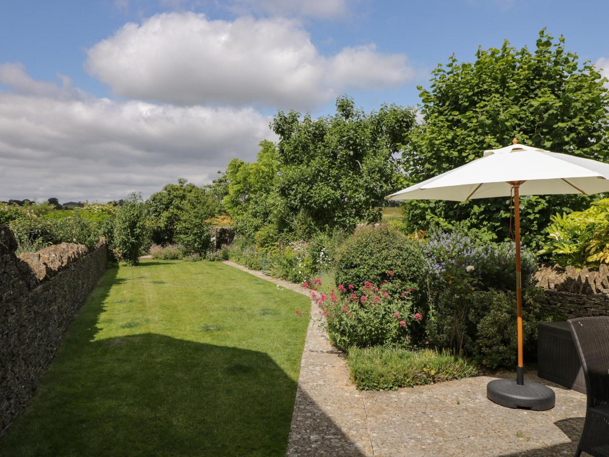 Little Owl Barn Villa Burford Exterior photo